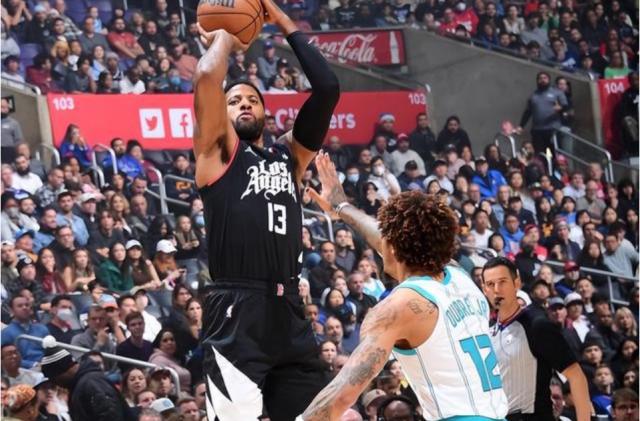 乐鱼在线登录-半场打垮黄蜂！完全体洛杉矶快艇就是争冠第一梯队